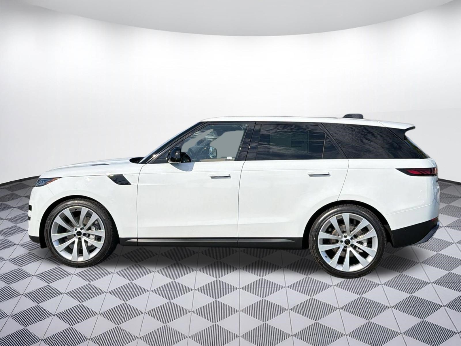 New 2027 Land Rover Range Rover Sport SE AWD/4WD image 2