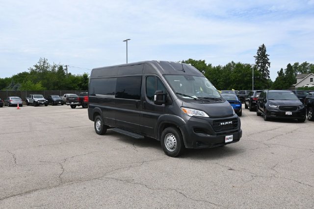 New 2026 RAM ProMaster 2500 w/ Crew Van Package FWD image 4