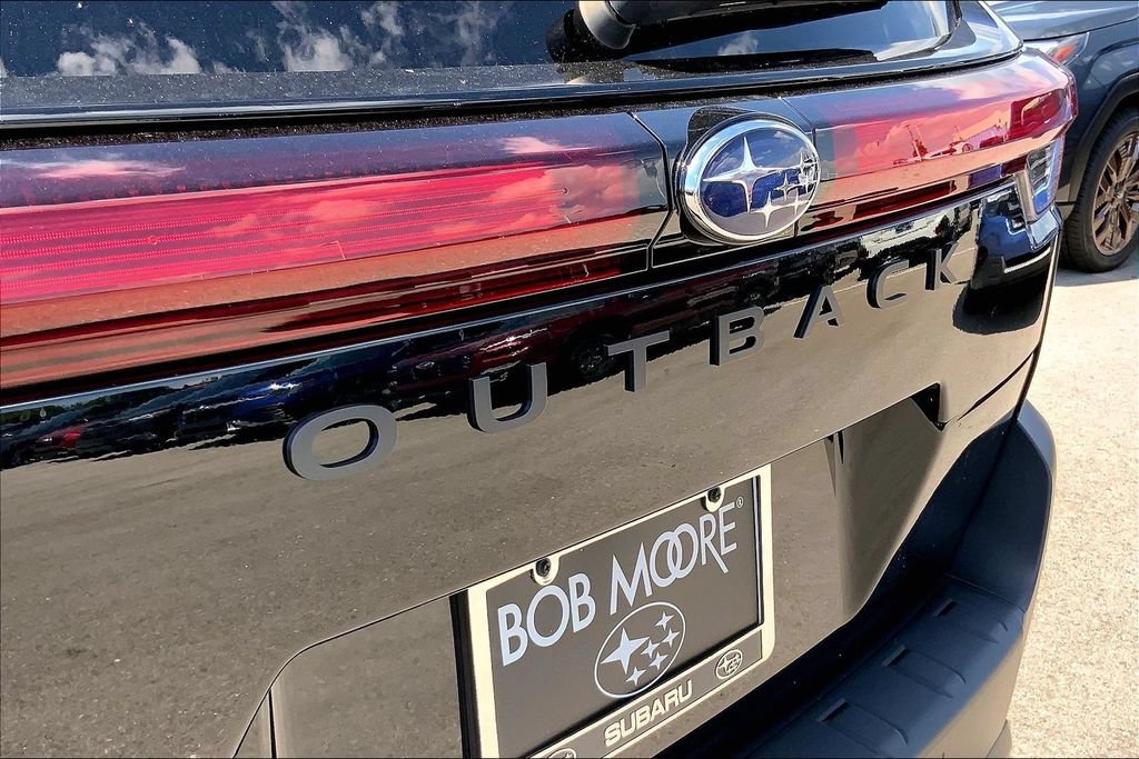New 2026 Subaru Outback Limited AWD/4WD image 9