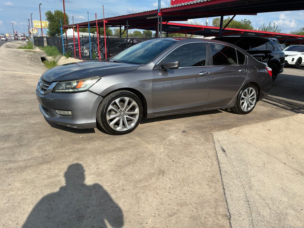 Used 2013 Honda Accord Sport image 2