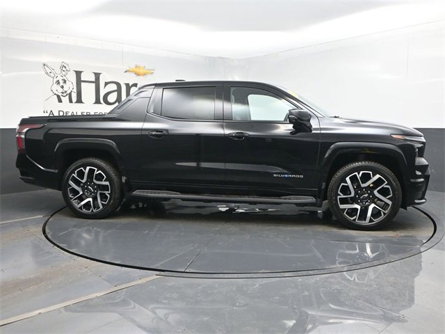 Certified 2024 Chevrolet Silverado EV RST image 47