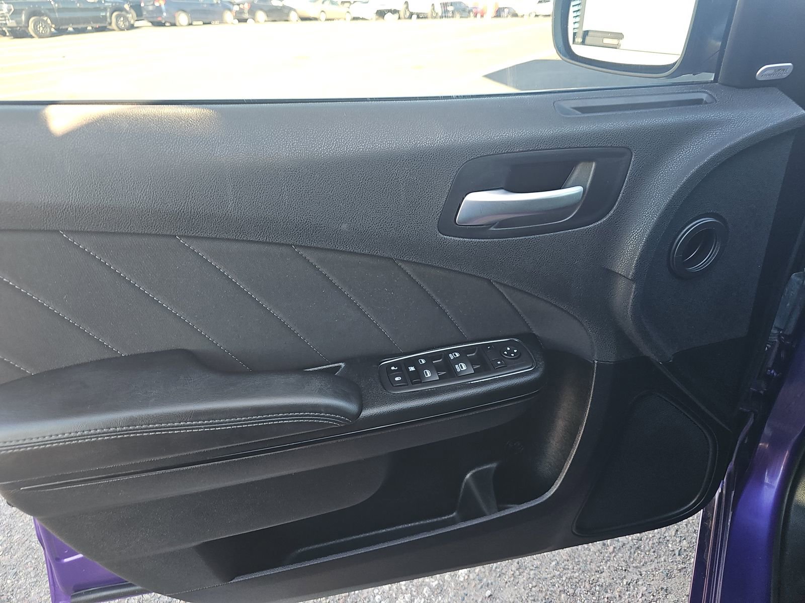 Used 2023 Dodge Charger SXT w/ Blacktop Package image 15