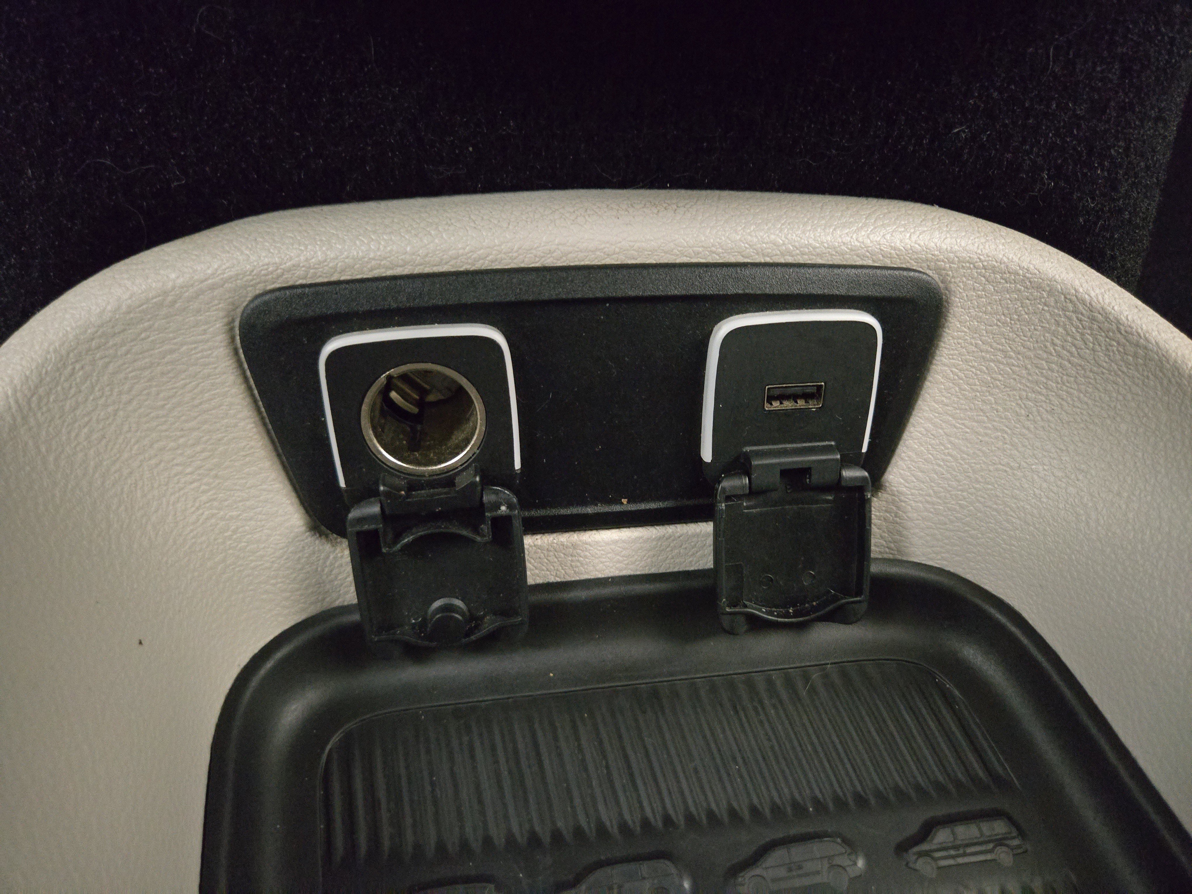 Used 2017 Chrysler Pacifica Touring-L image 30