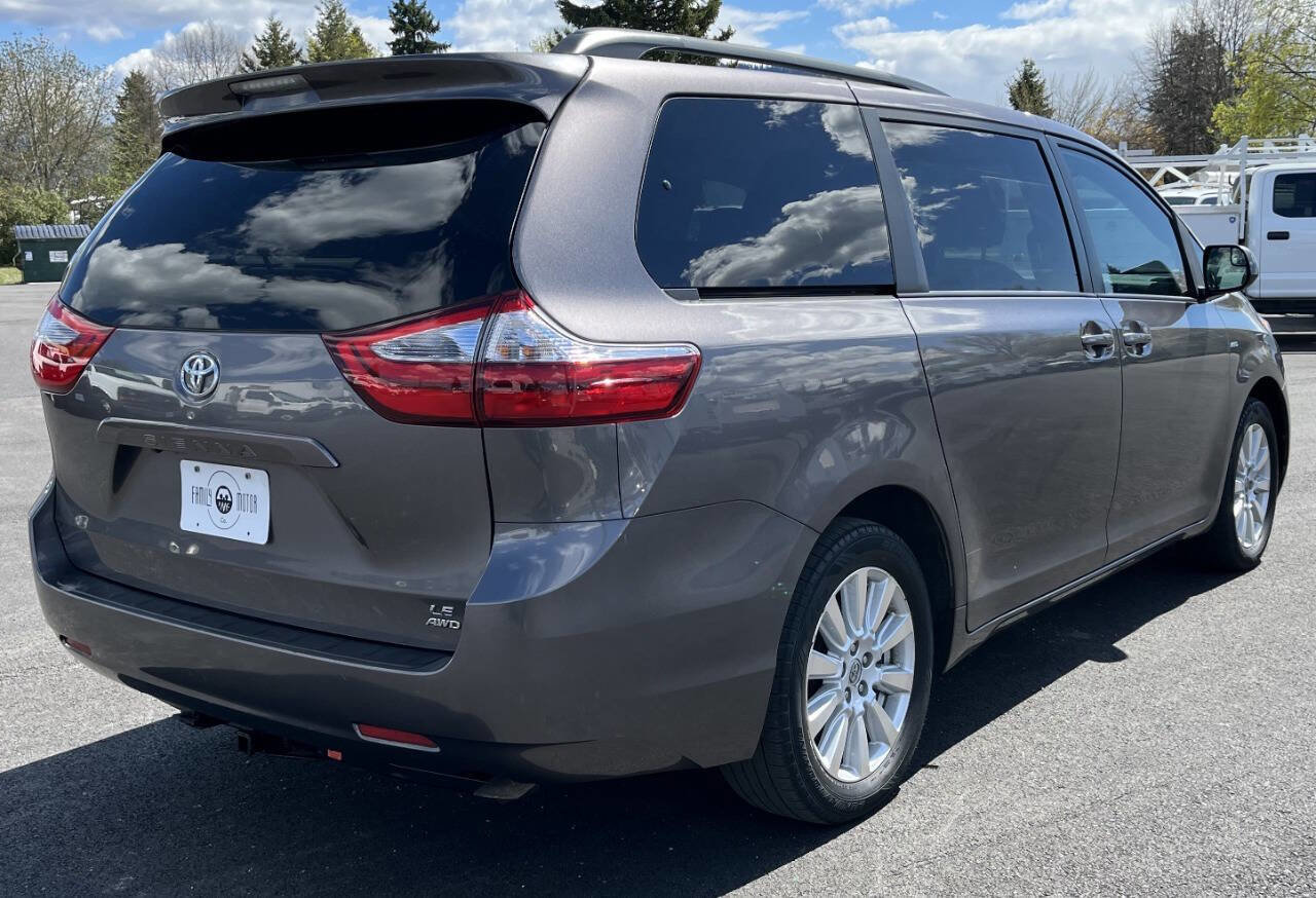 Used 2017 Toyota Sienna LE AWD/4WD image 5