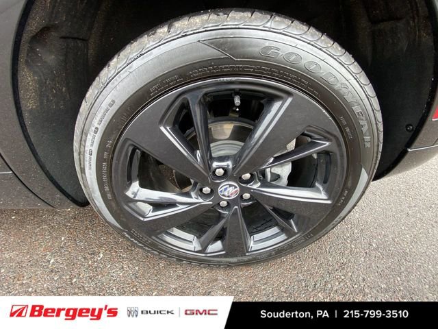 Certified 2023 Buick Envision Preferred w/ Sport Touring Package image 36