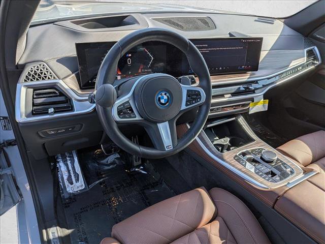 Used 2024 BMW X5 xDrive50e w/ M Sport Package AWD/4WD image 10