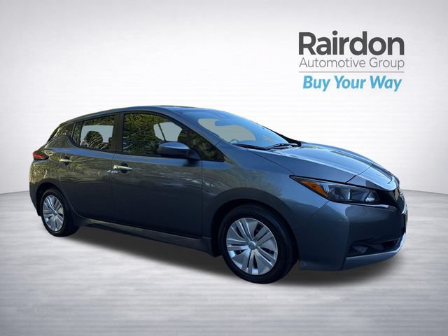 Used 2025 Nissan Leaf S FWD image 1