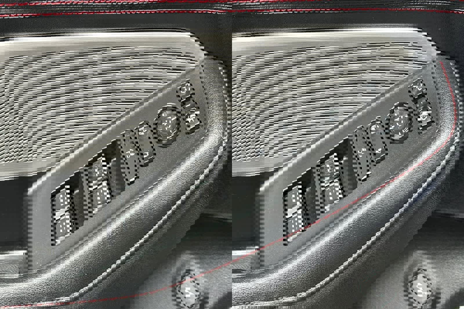 Used 2022 Acura MDX A-Spec image 13