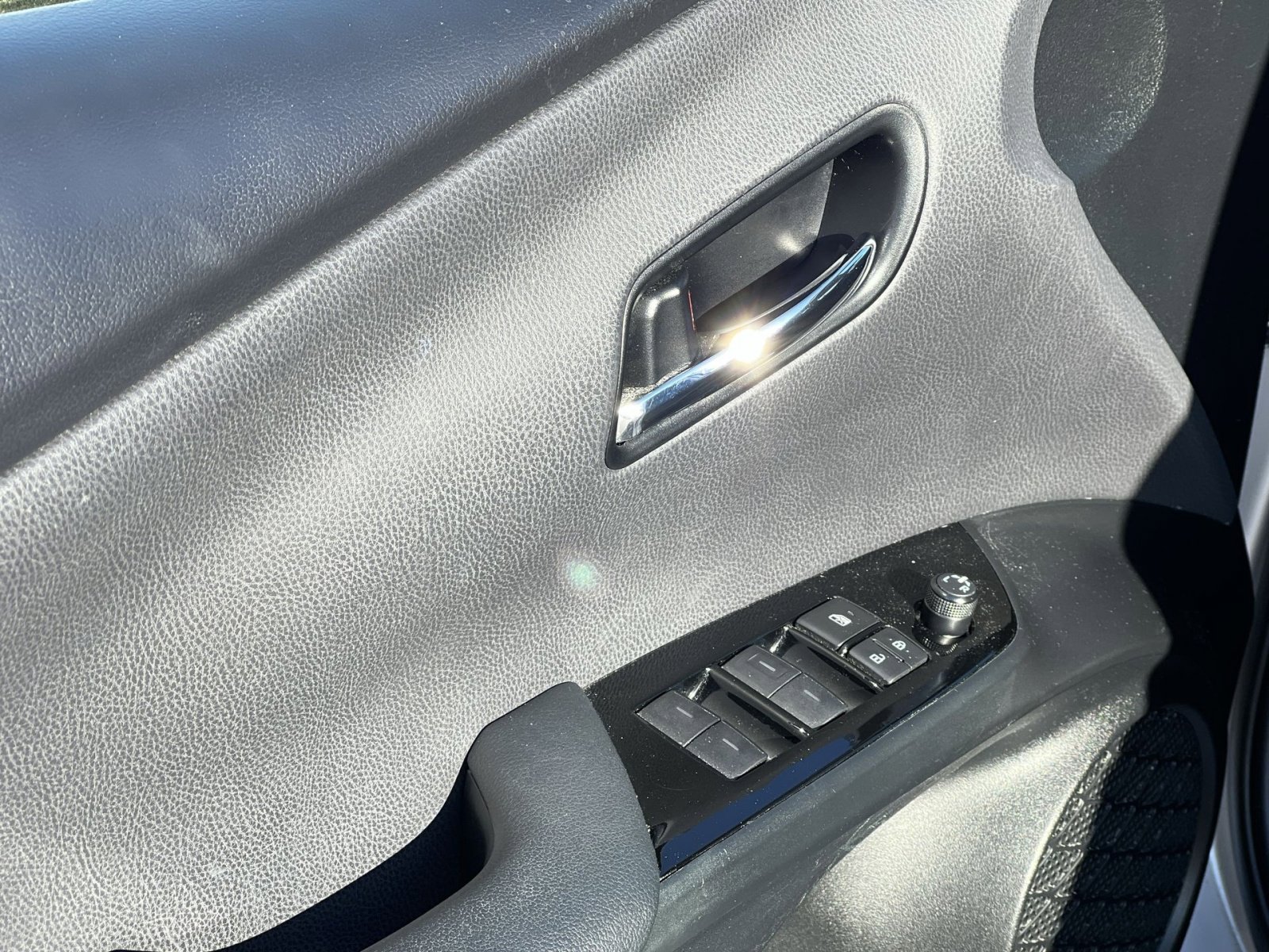 Used 2019 Toyota Prius Prime Plus image 14