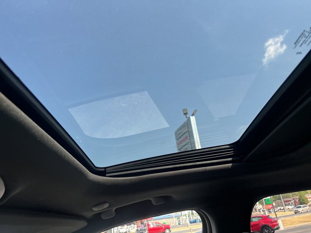 New 2025 Jeep Grand Cherokee Laredo image 35