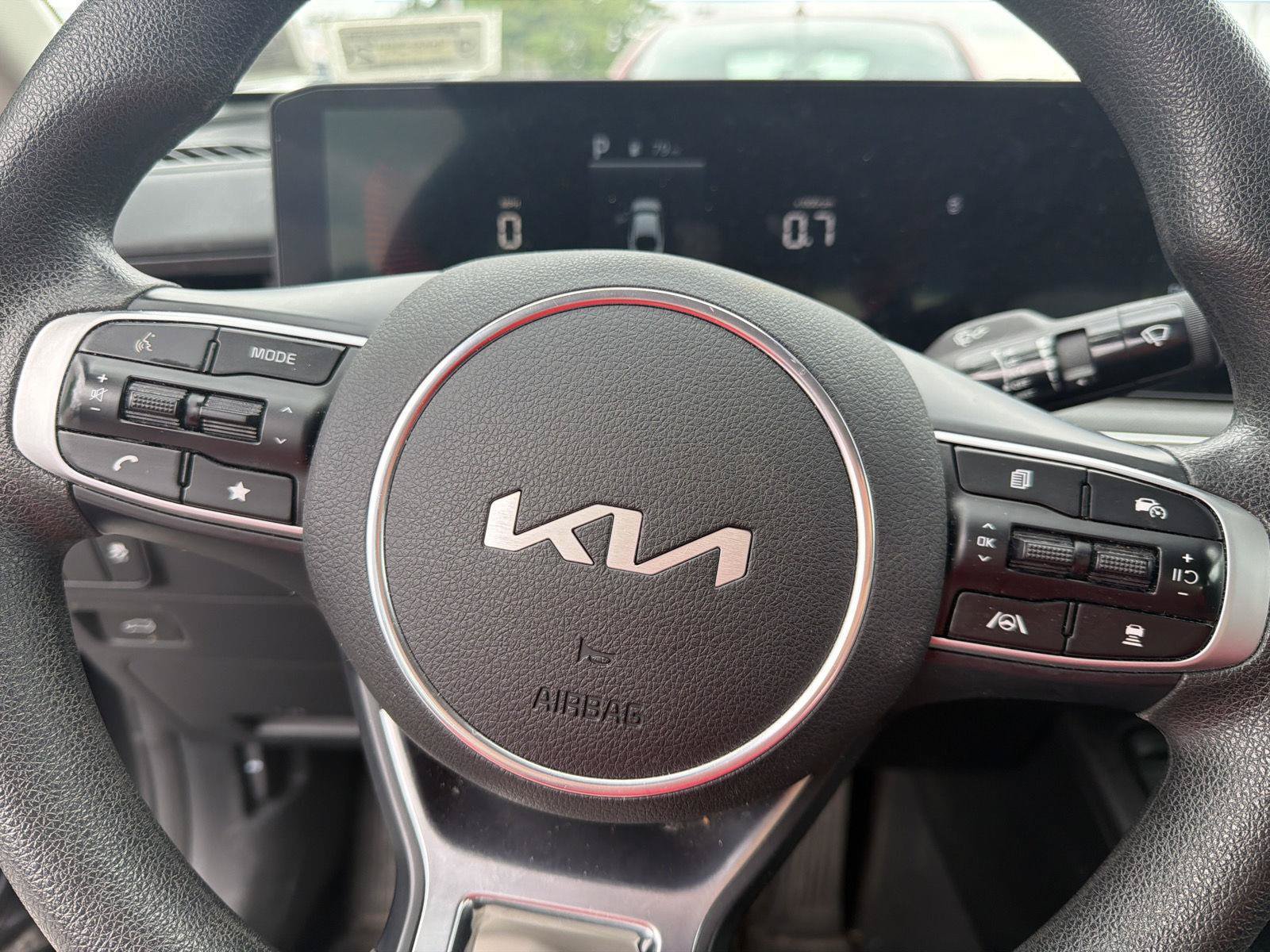 Used 2025 Kia K5 LXS FWD image 11