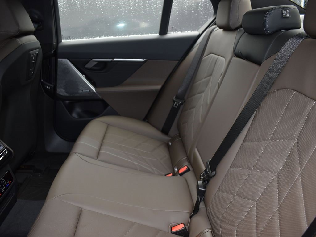 New 2026 BMW 530i w/ Premium Package image 17