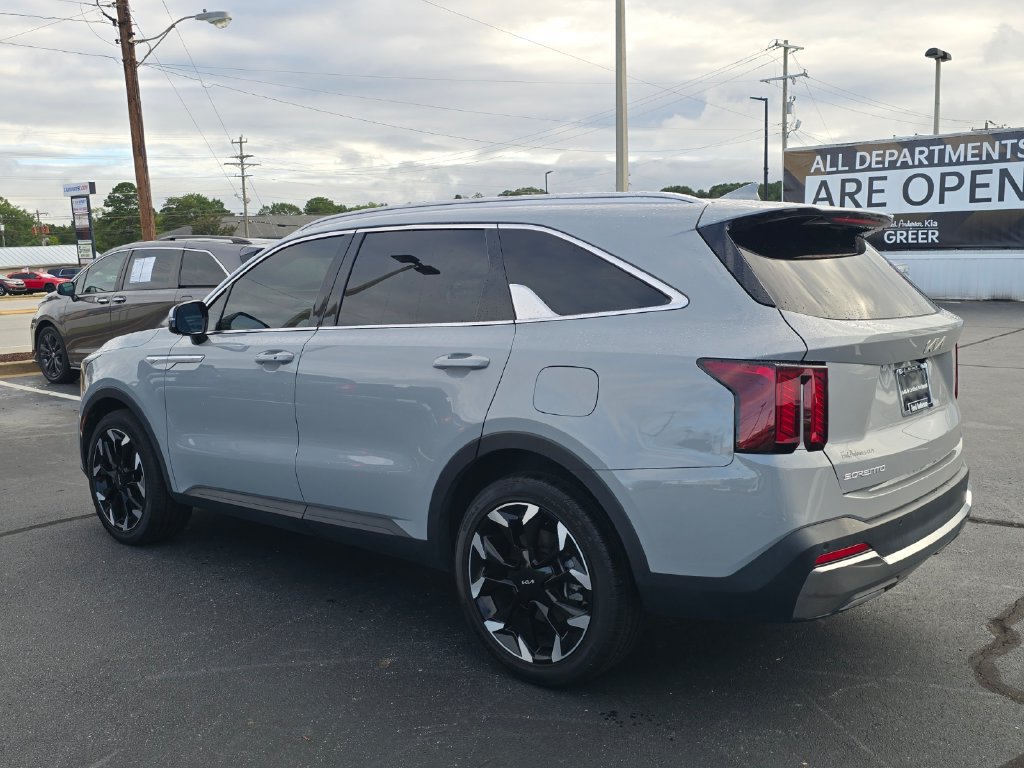 Certified 2025 Kia Sorento EX FWD image 5