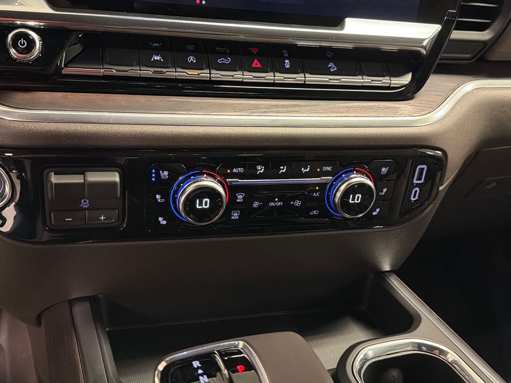New 2026 GMC Sierra 1500 SLT AWD/4WD image 35