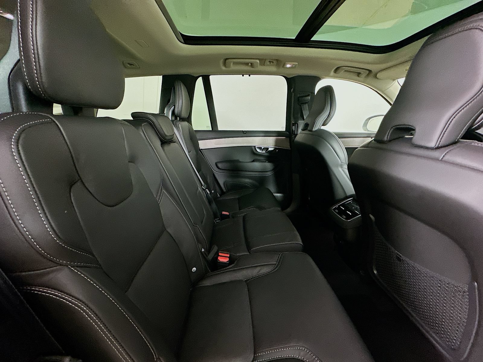 New 2026 Volvo XC90 B6 Ultra w/ Protection Package AWD/4WD image 41