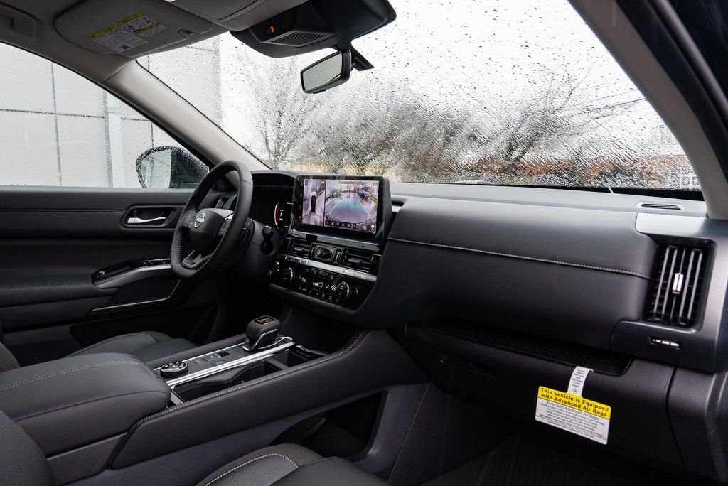 New 2026 Nissan Pathfinder SL image 29