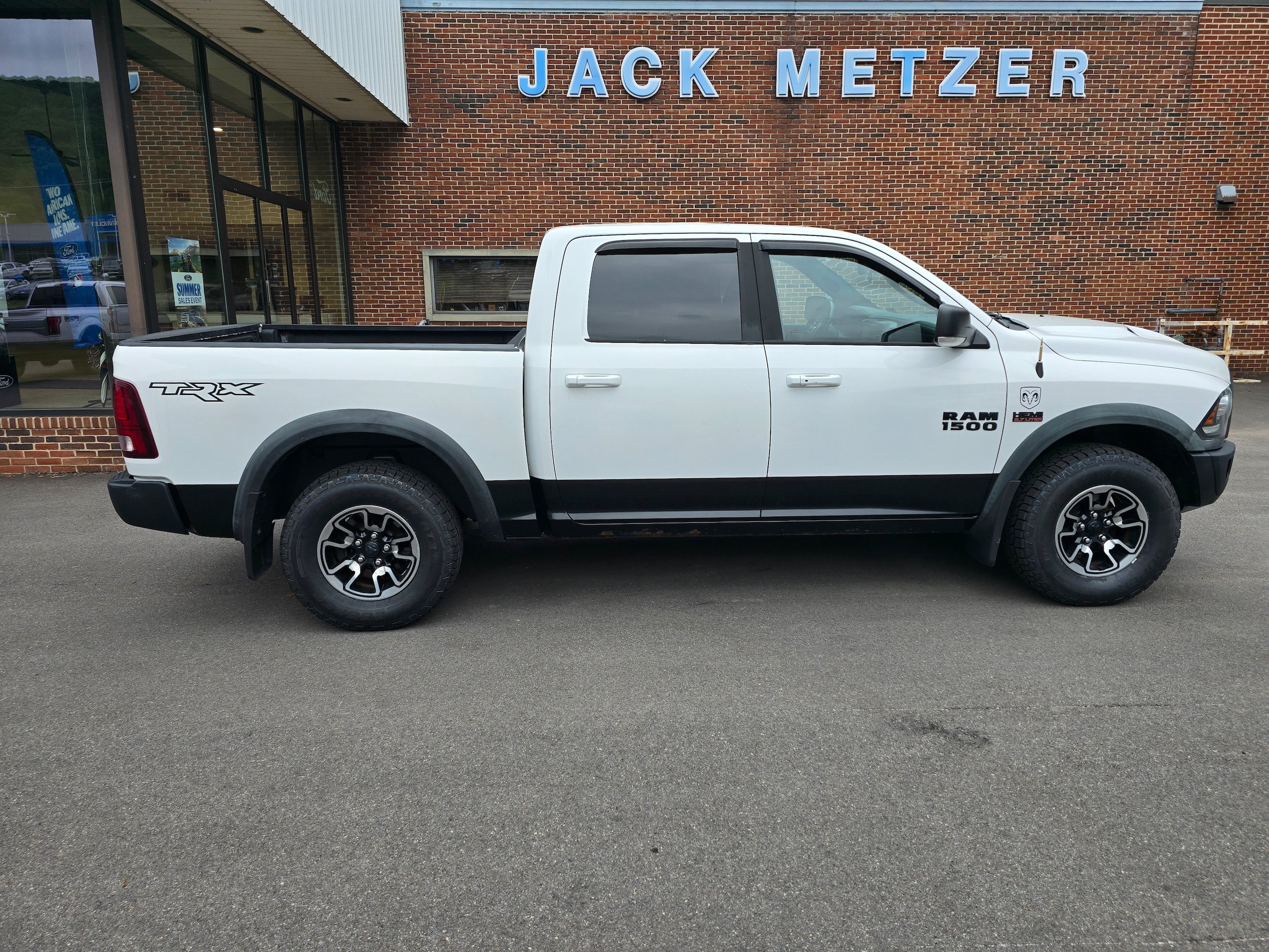 Used 2016 RAM 1500 Rebel w/ Luxury Group AWD/4WD image 8