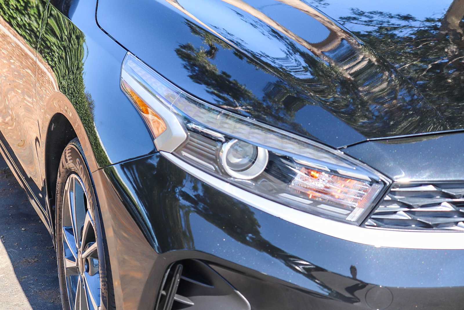 Used 2024 Kia Forte LXS FWD image 4