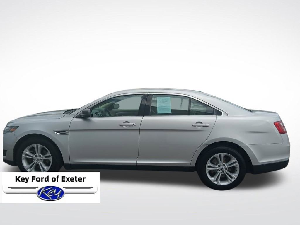 Used 2016 Ford Taurus SE image 8