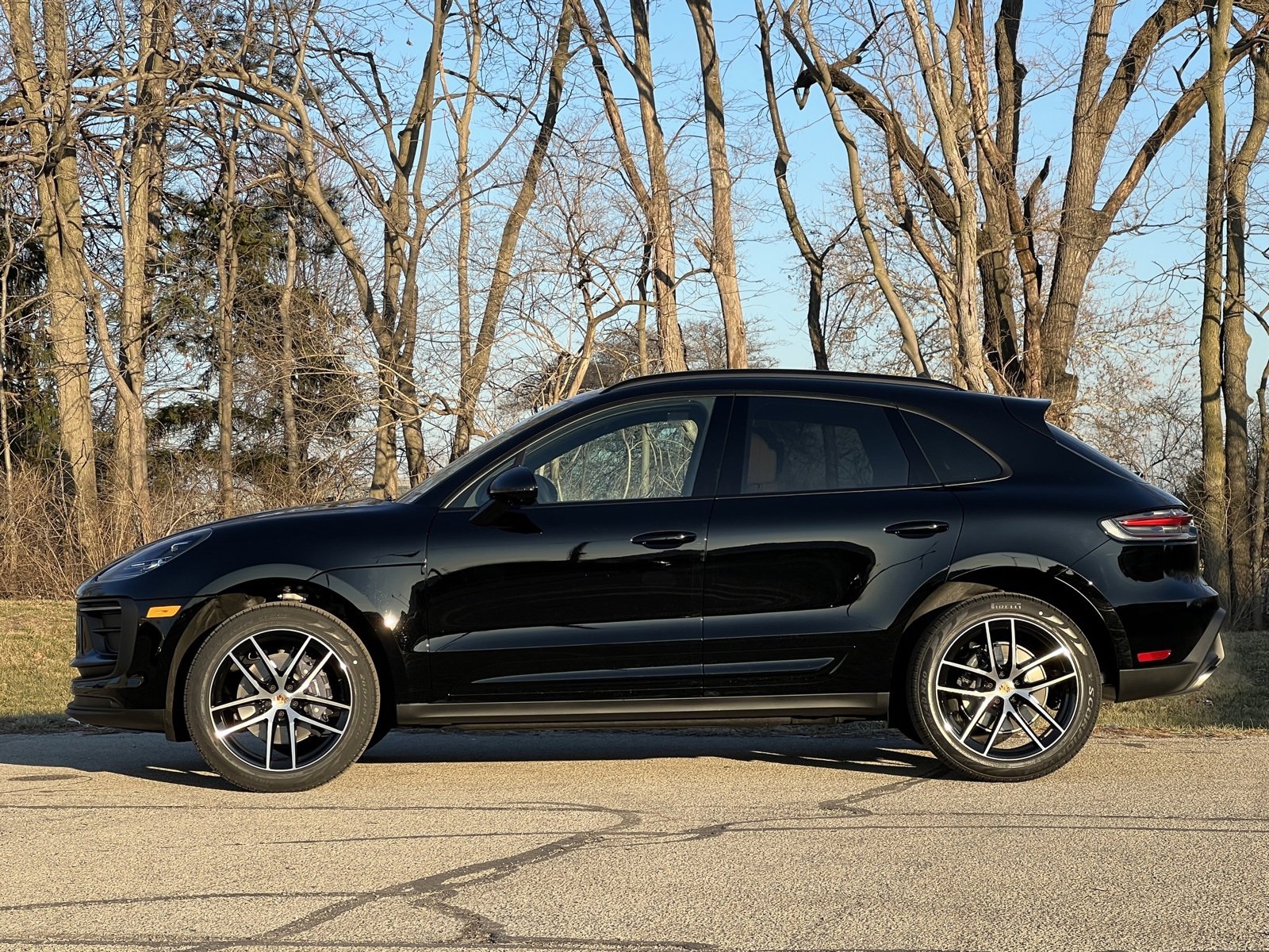 New 2026 Porsche Macan image 2