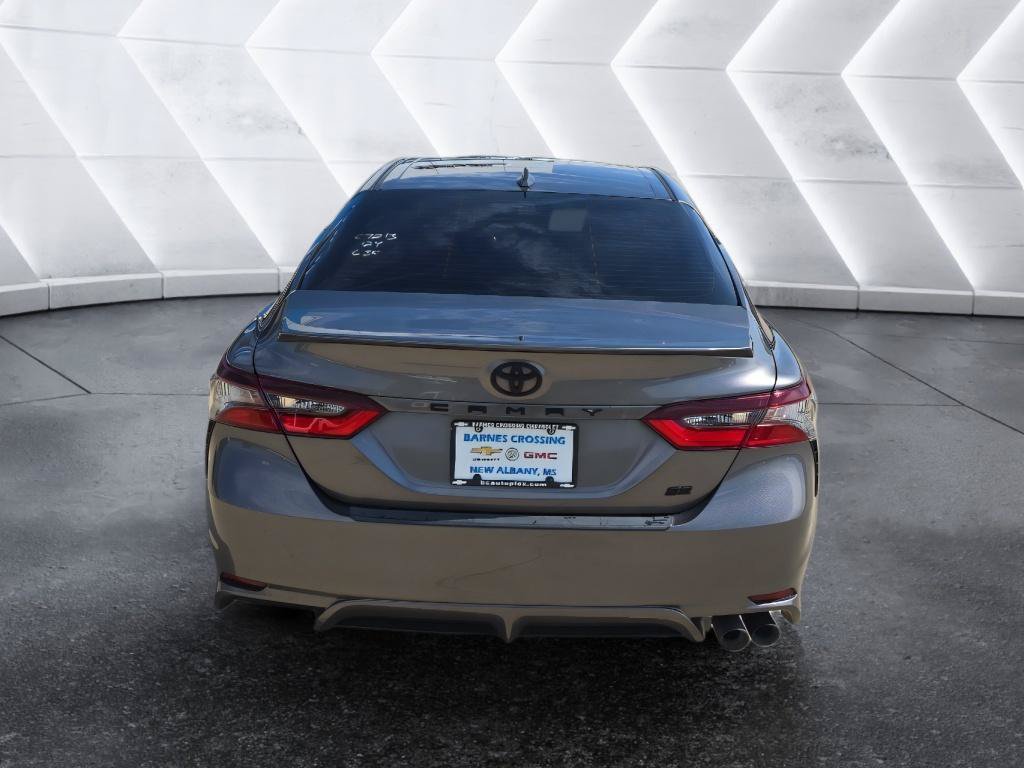 Used 2024 Toyota Camry SE FWD image 6