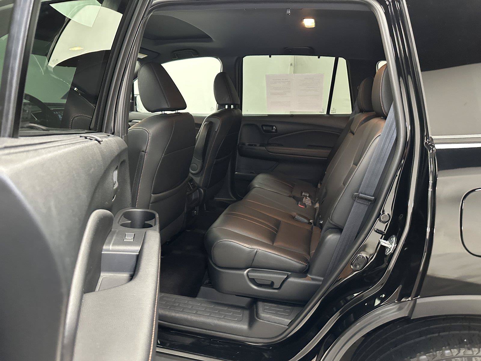 Certified 2023 Honda Passport TrailSport image 32