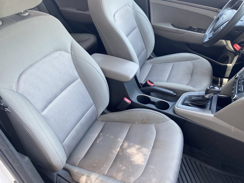 Used 2017 Hyundai Elantra SE FWD image 27