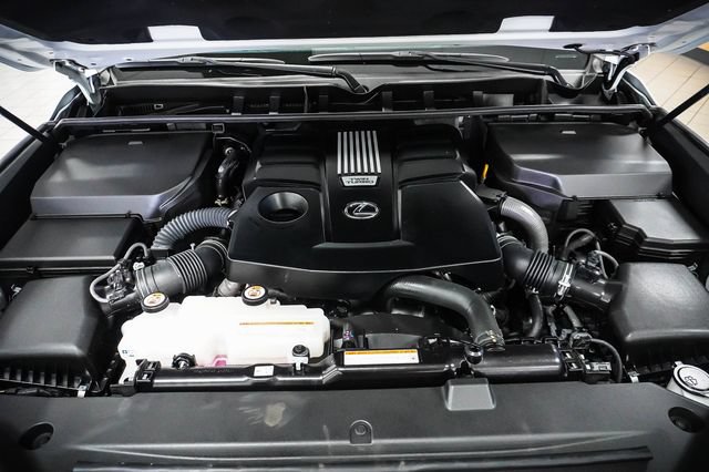 Used 2024 Lexus LX 600 4WD w/ Luxury Package image 27