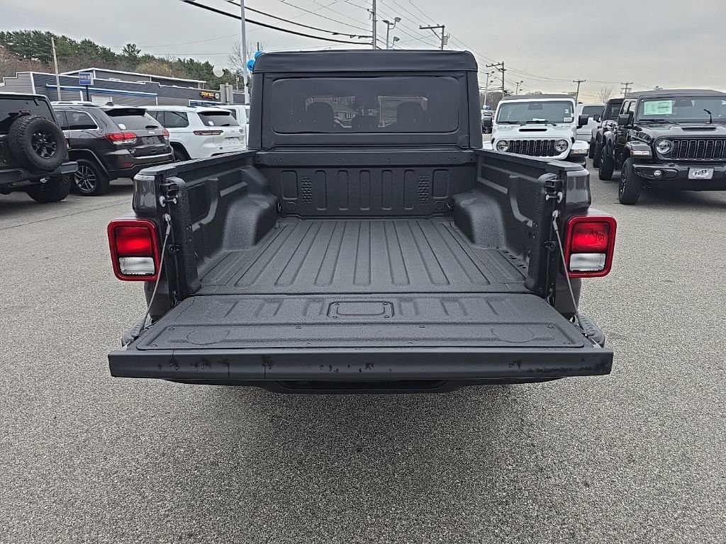 New 2026 Jeep Gladiator Sport image 14