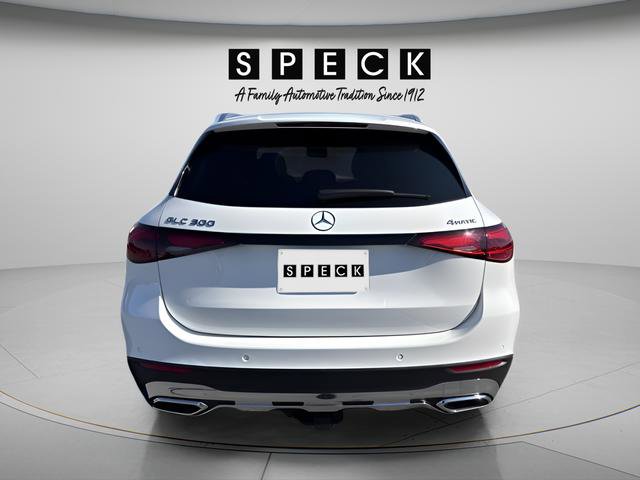 Used 2024 Mercedes-Benz GLC 300 4MATIC image 4