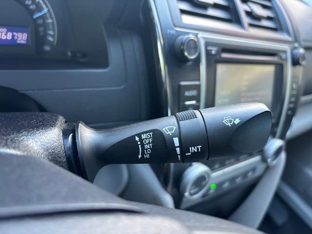 Used 2014 Toyota Camry LE image 37