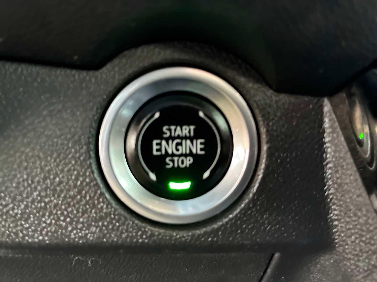 Certified 2024 Chevrolet Traverse RS w/ LPO, Floor Liner Package image 17