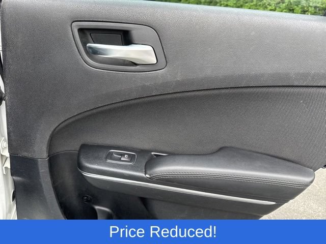 Used 2015 Dodge Charger SE RWD image 21