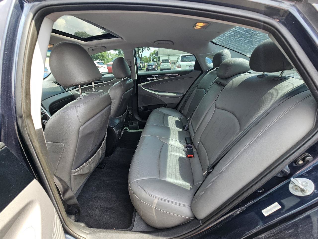 Used 2011 Hyundai Sonata Limited FWD image 22