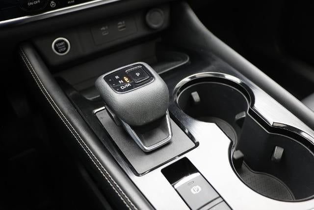 Used 2023 Nissan Rogue SL w/ SL Premium Package image 57