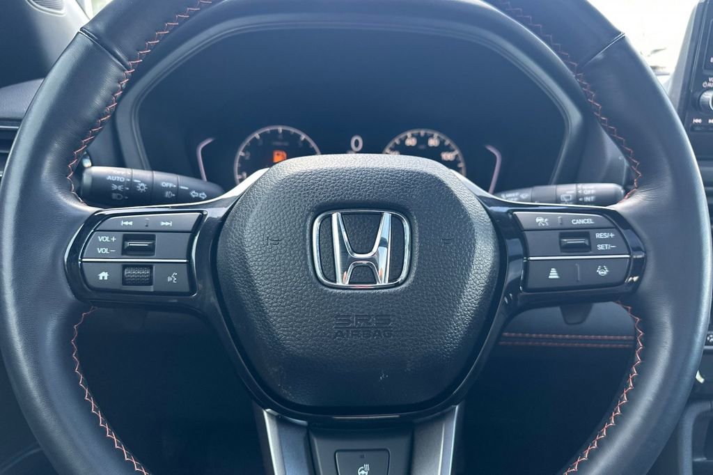 Used 2025 Honda Pilot TrailSport image 22