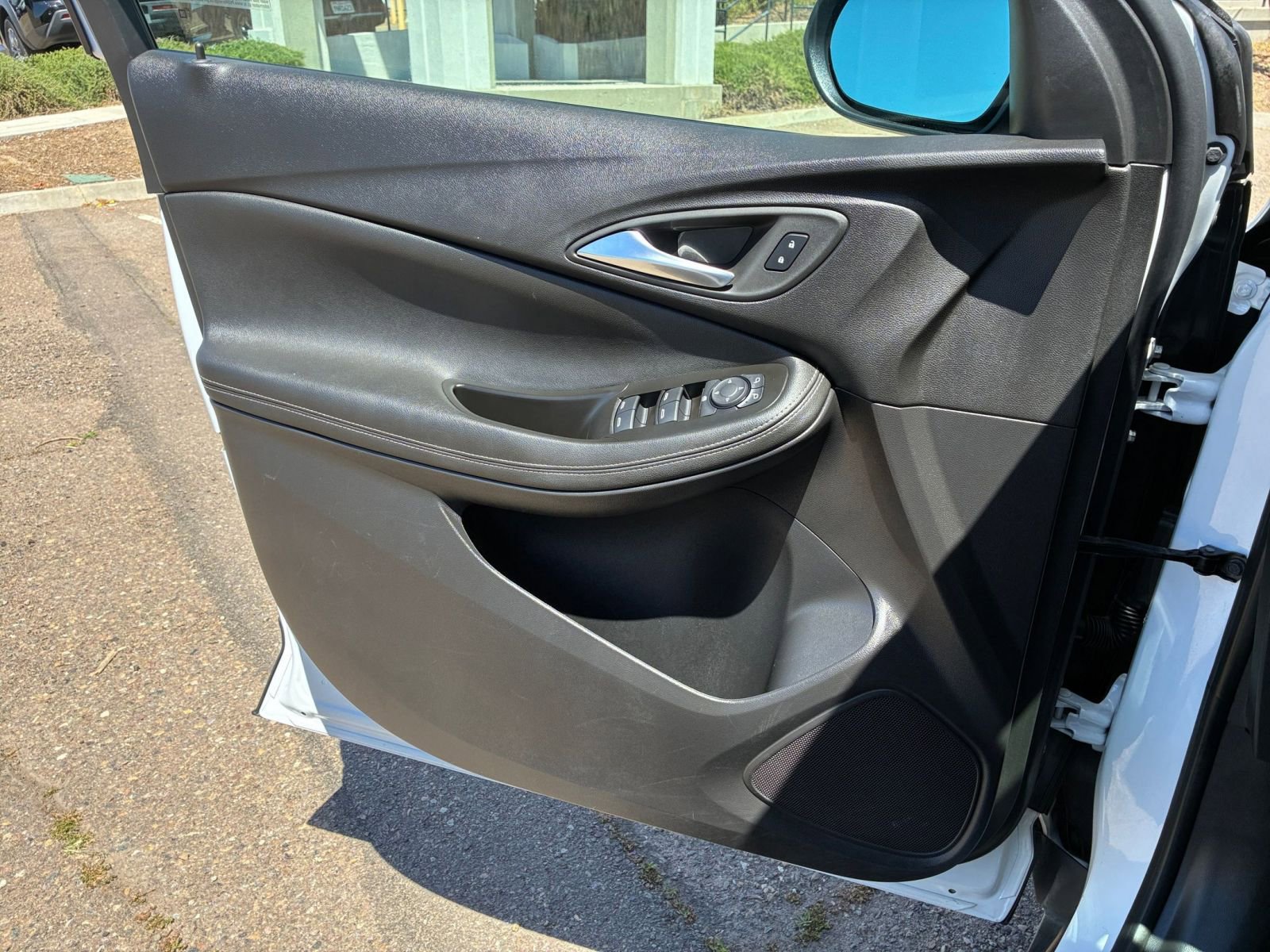 Used 2025 Buick Encore GX Preferred image 18