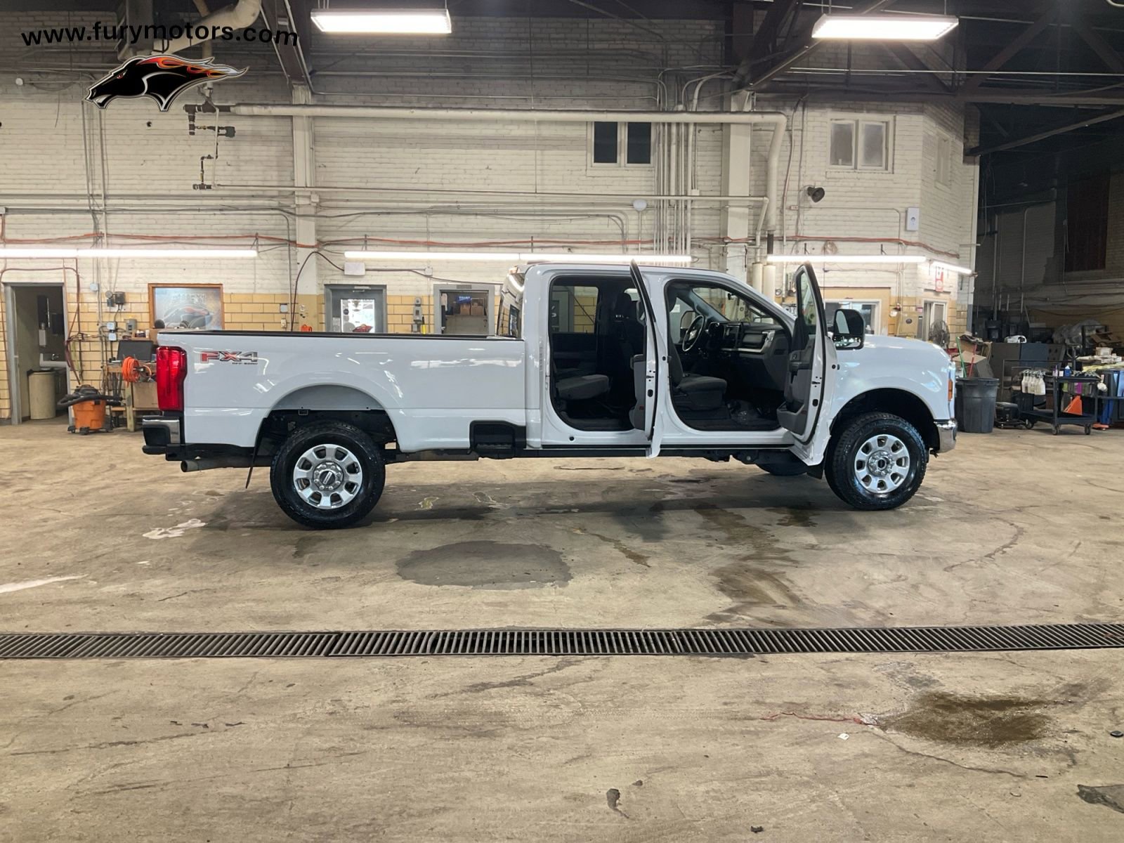 Used 2024 Ford F350 XLT w/ FX4 Off-Road Package image 25