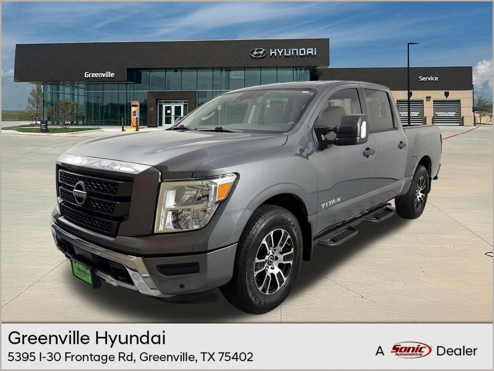 Used 2024 Nissan Titan SV w/ SV Convenience Package RWD image 1