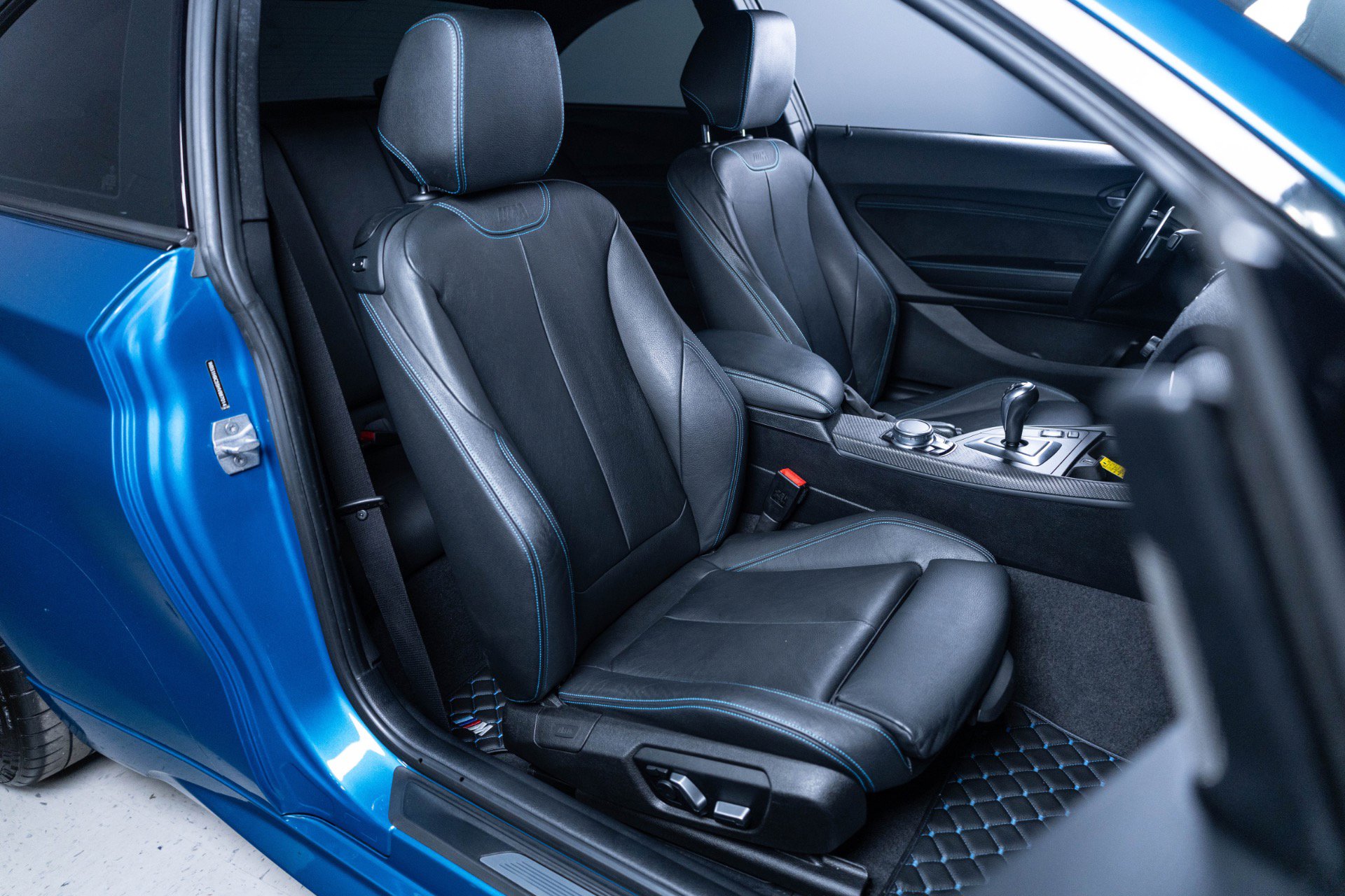 Used 2017 BMW M2 RWD image 48