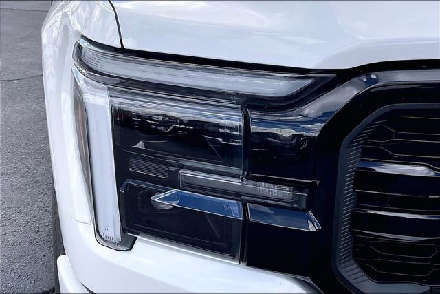 Used 2025 Ford F150 Lariat w/ Equipment Group 502A High image 32