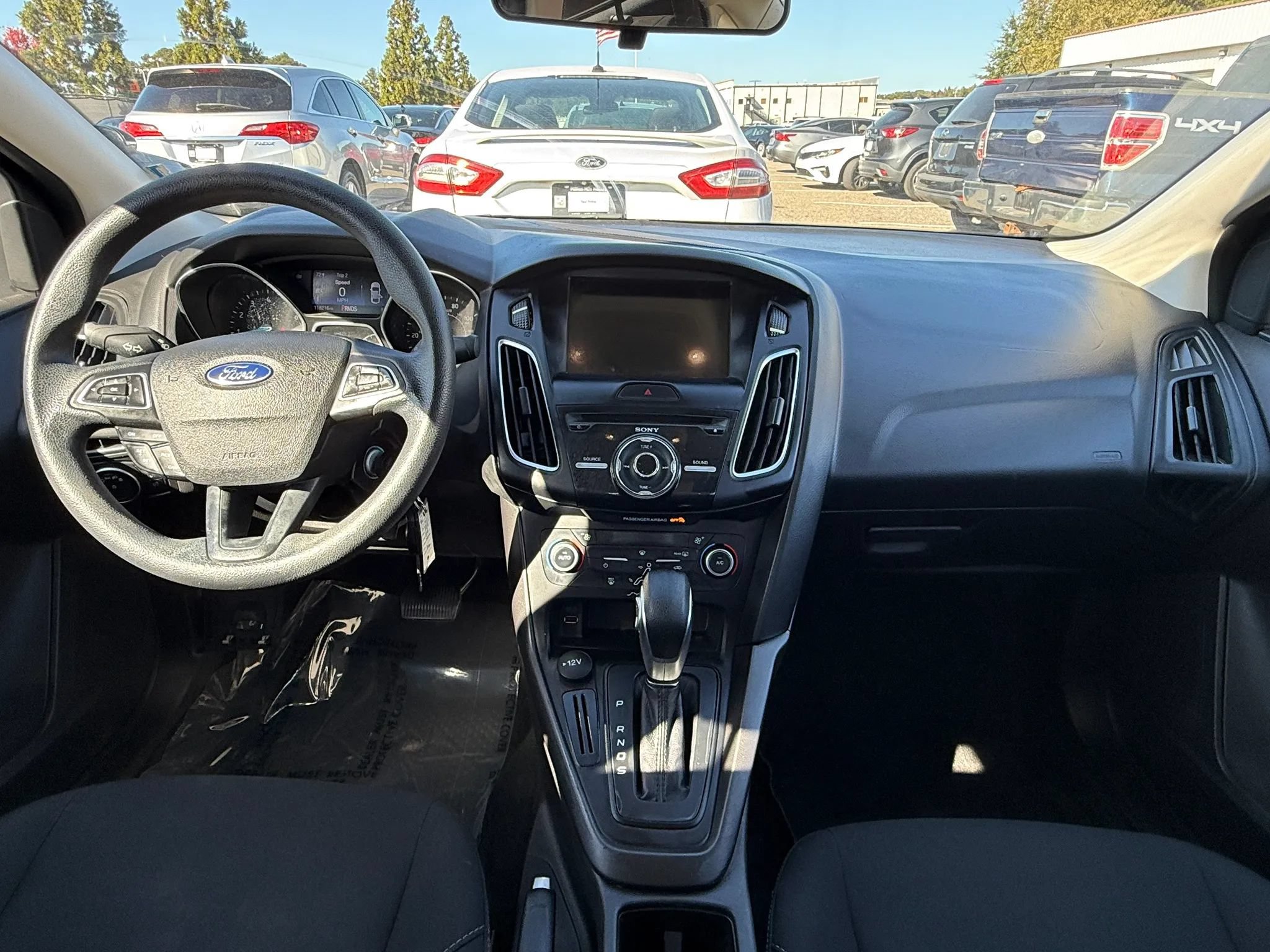 Used 2018 Ford Focus SEL FWD image 3