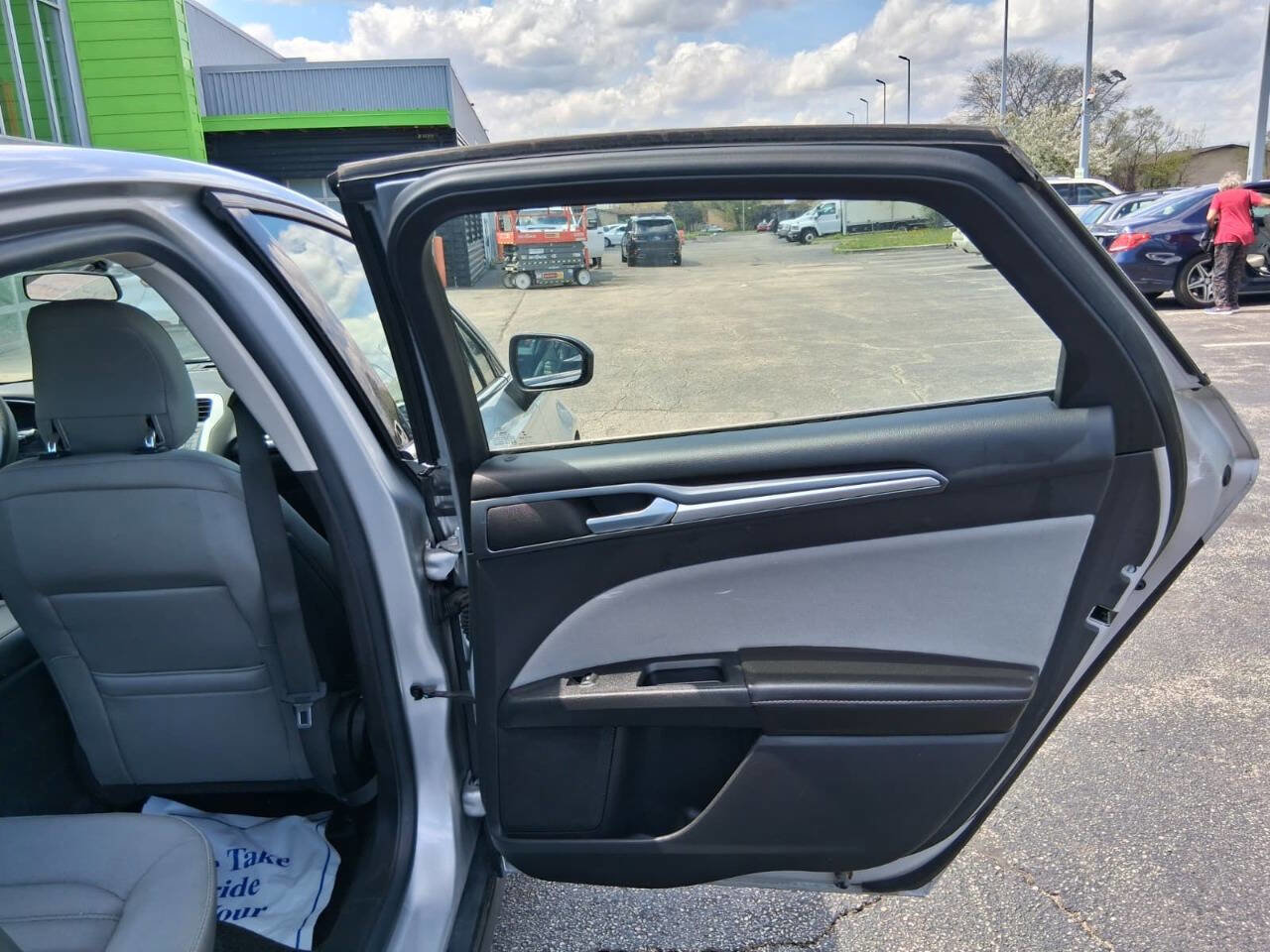 Used 2014 Ford Fusion S FWD image 13