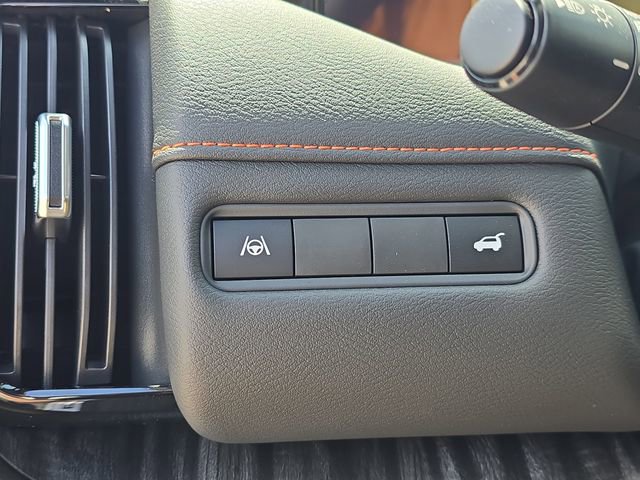 New 2026 Nissan Armada PRO-4X AWD/4WD image 32