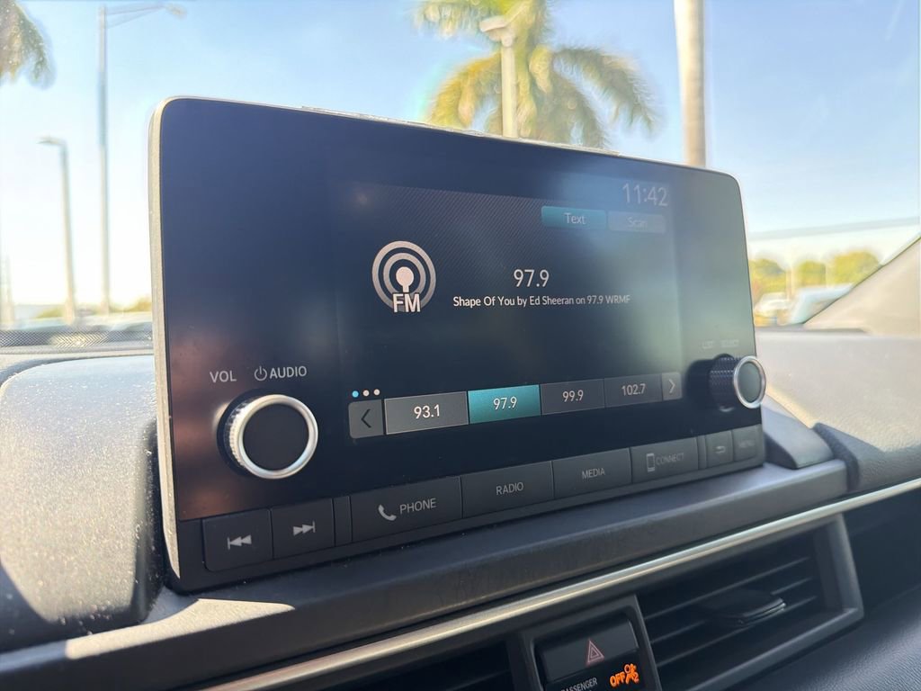 Certified 2023 Honda Pilot Sport image 22