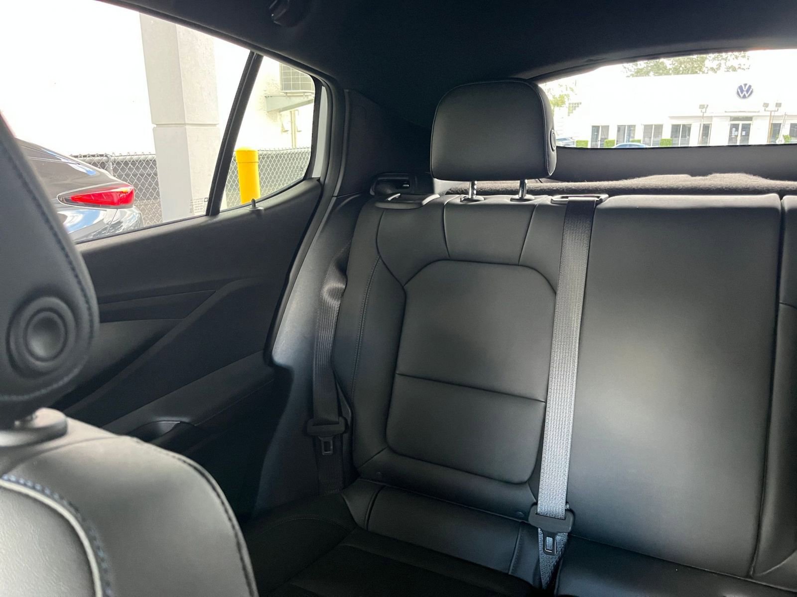 Used 2025 Buick Envista Sport Touring image 39