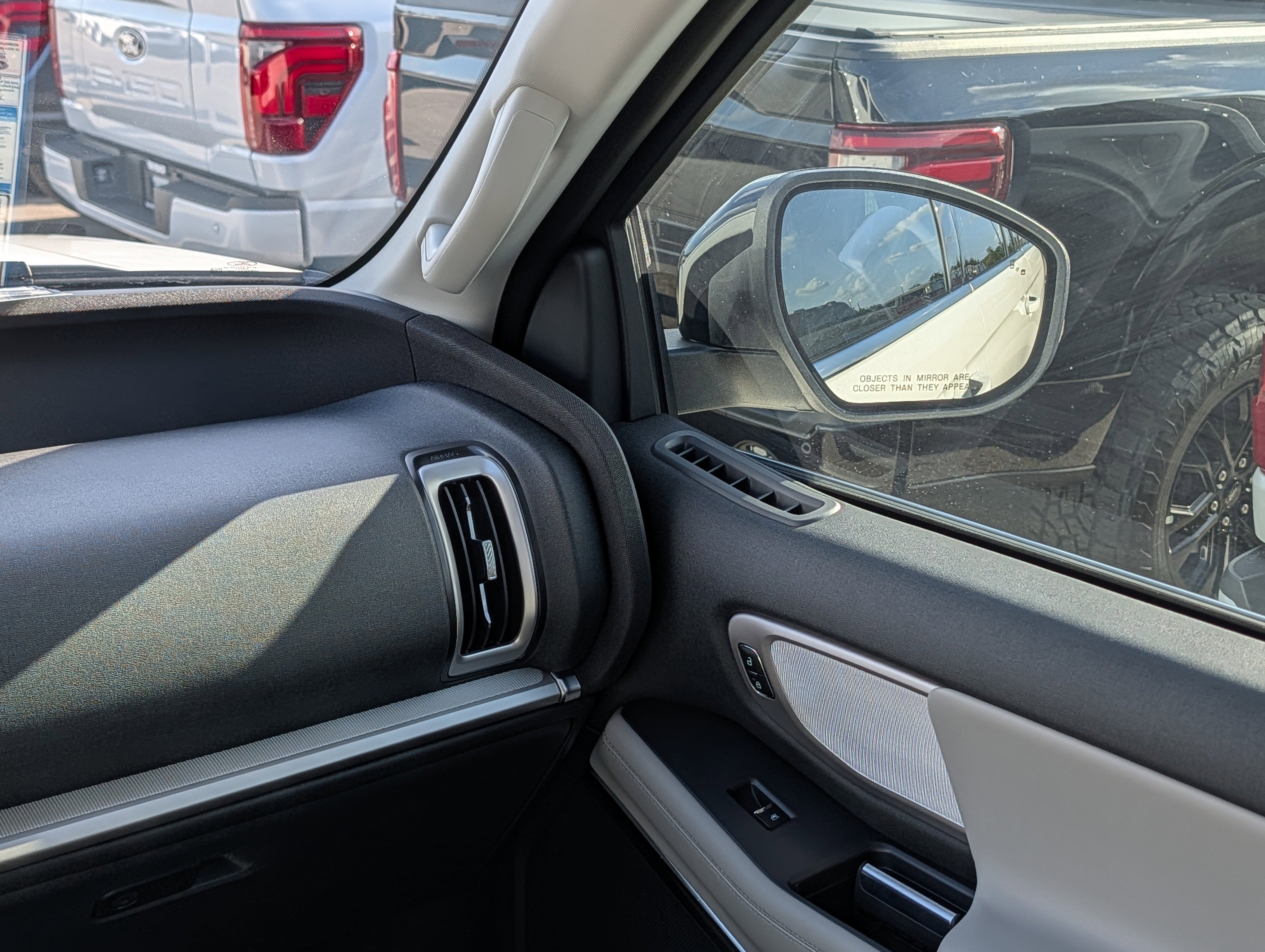 New 2026 Ford Expedition Active image 20