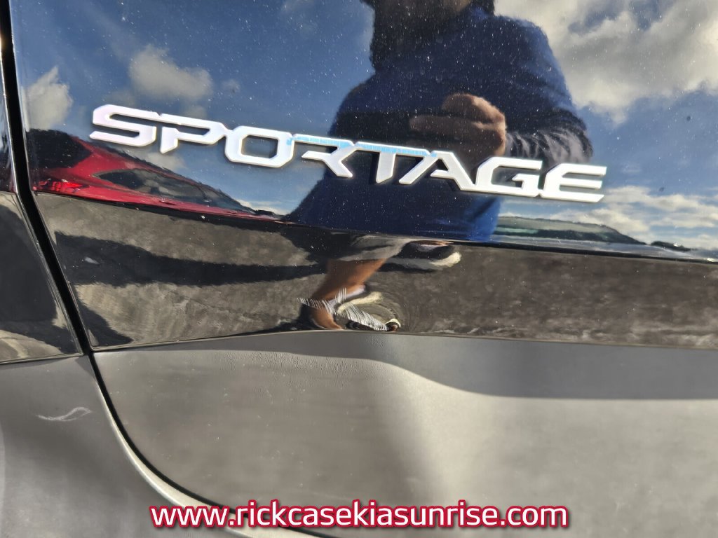 Used 2023 Kia Sportage EX FWD image 10