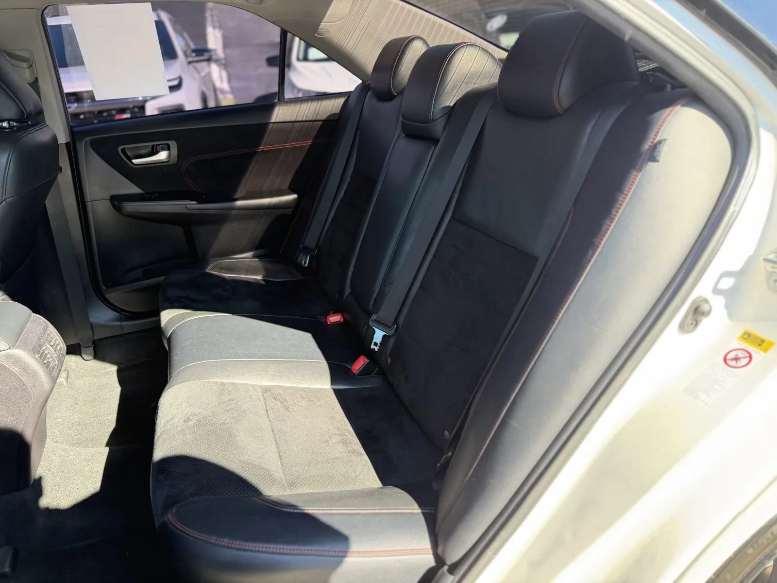 Used 2015 Toyota Camry XSE FWD image 15