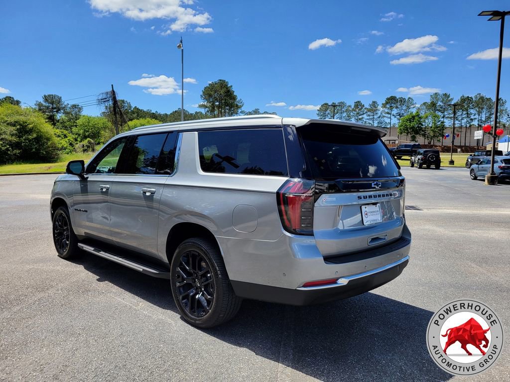 Used 2025 Chevrolet Suburban LS AWD/4WD image 4